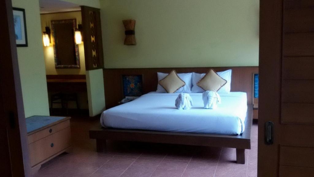 Loma Resort SparoomsFamily Suite 2 Bedroom Bed8