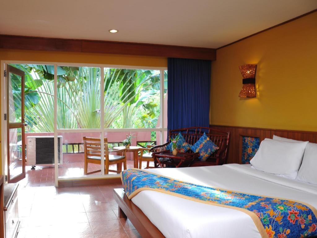 Loma Resort SparoomsSuperior Bed2