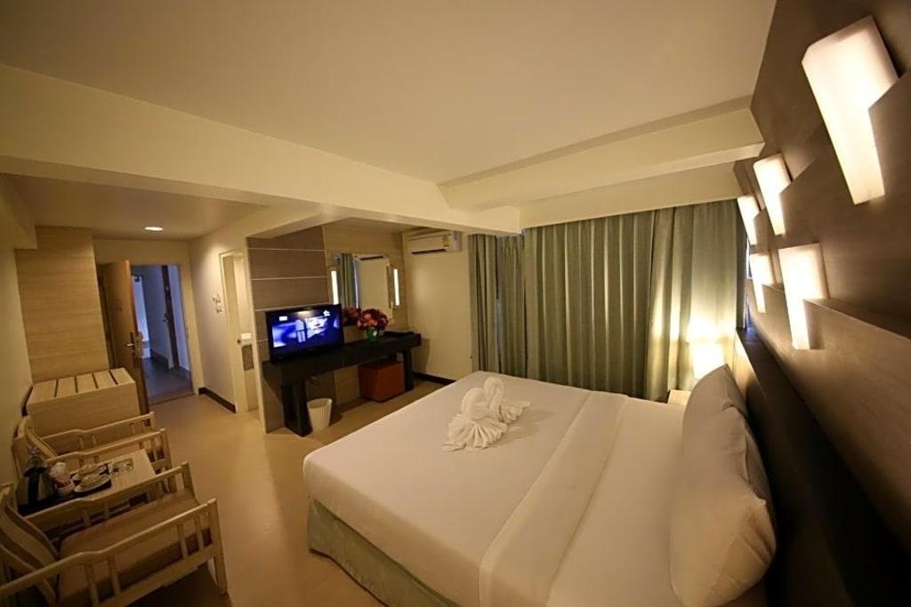 Sunshine Hotel Residencesroomsrooms Image 3131