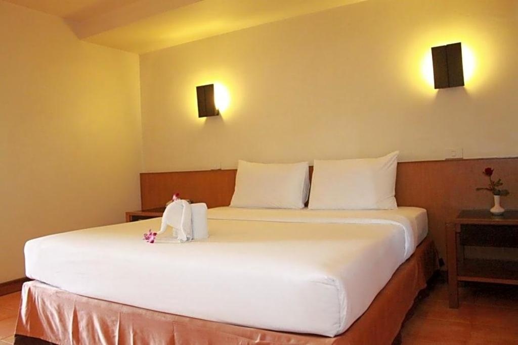 Sunshine Hotel Residencesroomsrooms Image 3535