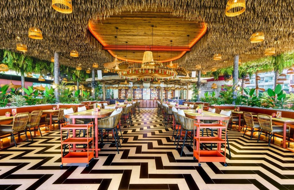 A One The Royal Cruise Hotel PattayadiningRestaurant12