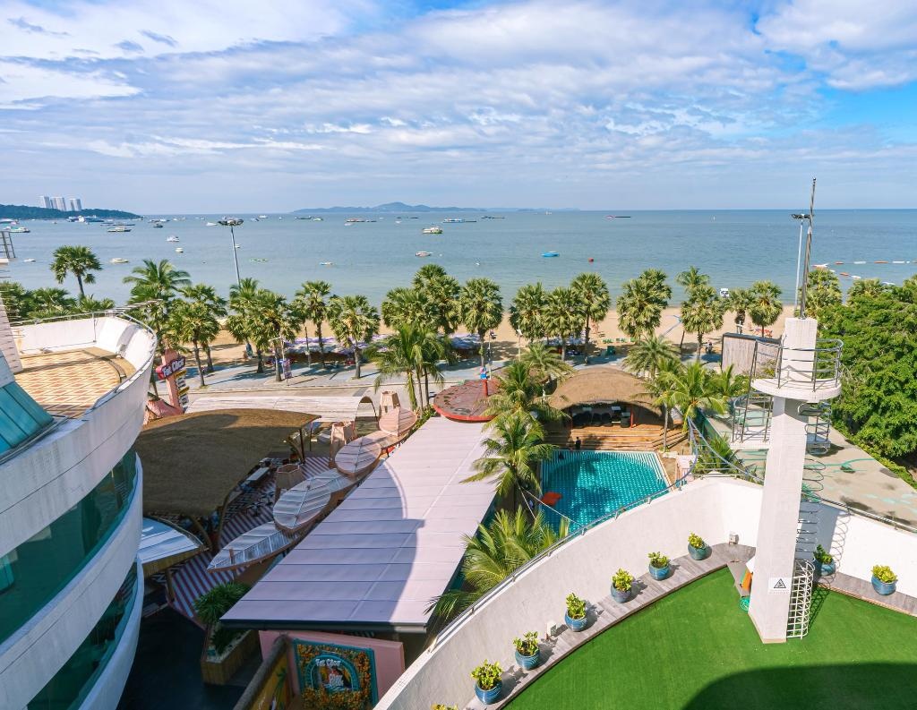 A One The Royal Cruise Hotel PattayapropertyviewsView4