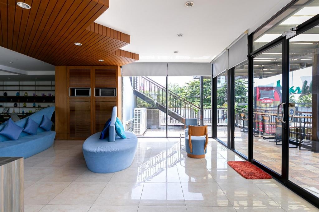 The Bedroom Hostel PattayapropertyviewsReception21