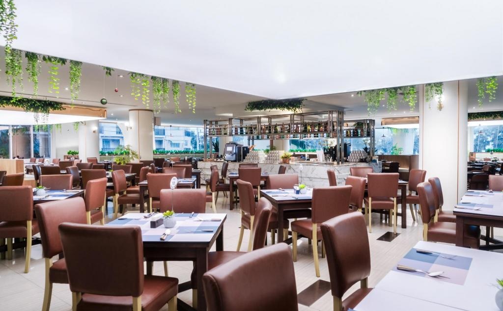 A One Pattaya Beach ResortdiningRestaurant15