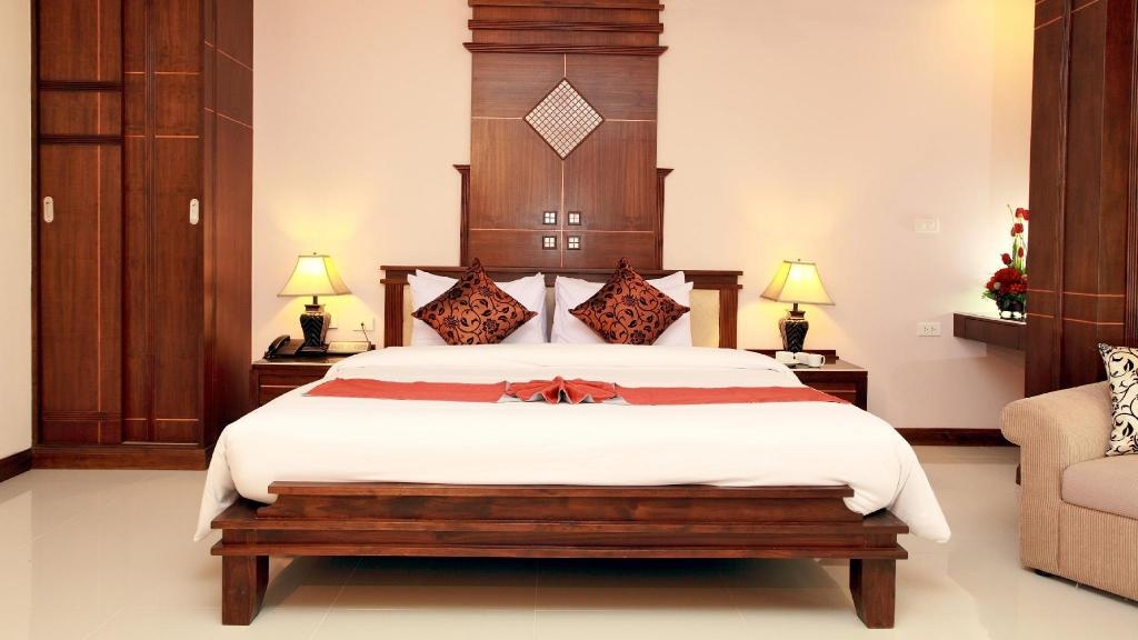 Pattaya Loft Managed By Loft GrouproomsSuperior Deluxe King Bed10