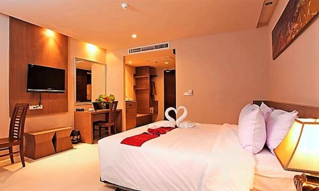 Pattaya Loft Managed By Loft GrouproomsSuperior Room Bed6