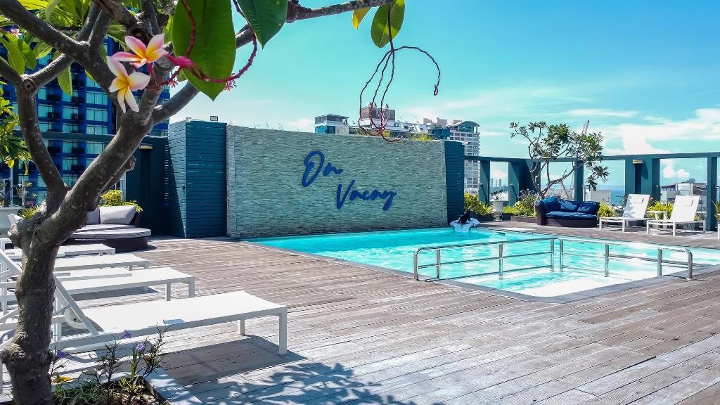 Empress Pattaya HotelfacilitiesSwimming Pool3
