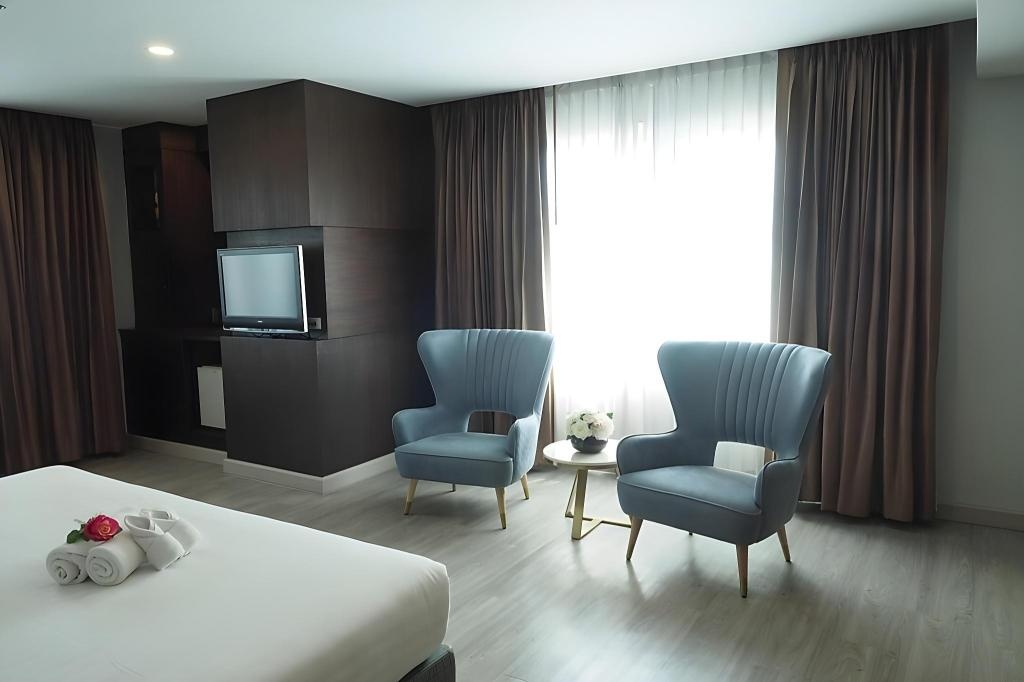 Empress Pattaya Hotelroomsrooms Image 1717