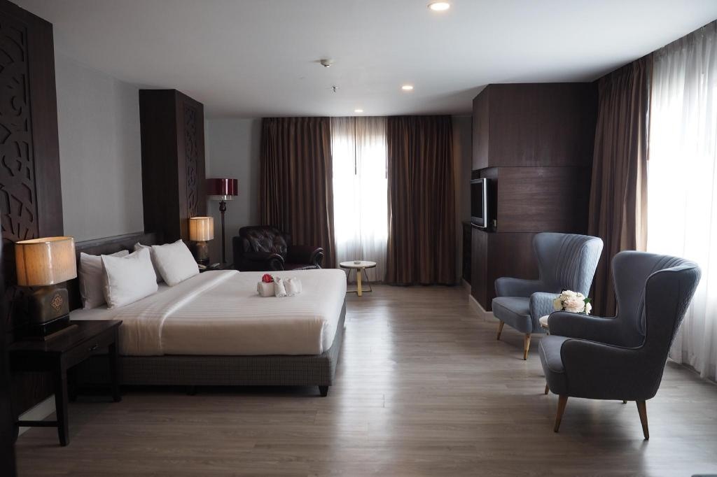 Empress Pattaya Hotelroomsrooms Image 22