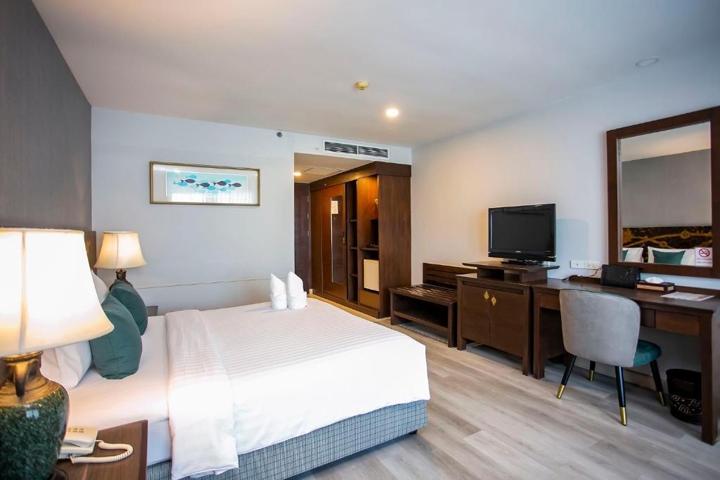 Empress Pattaya Hotelroomsrooms Image 66