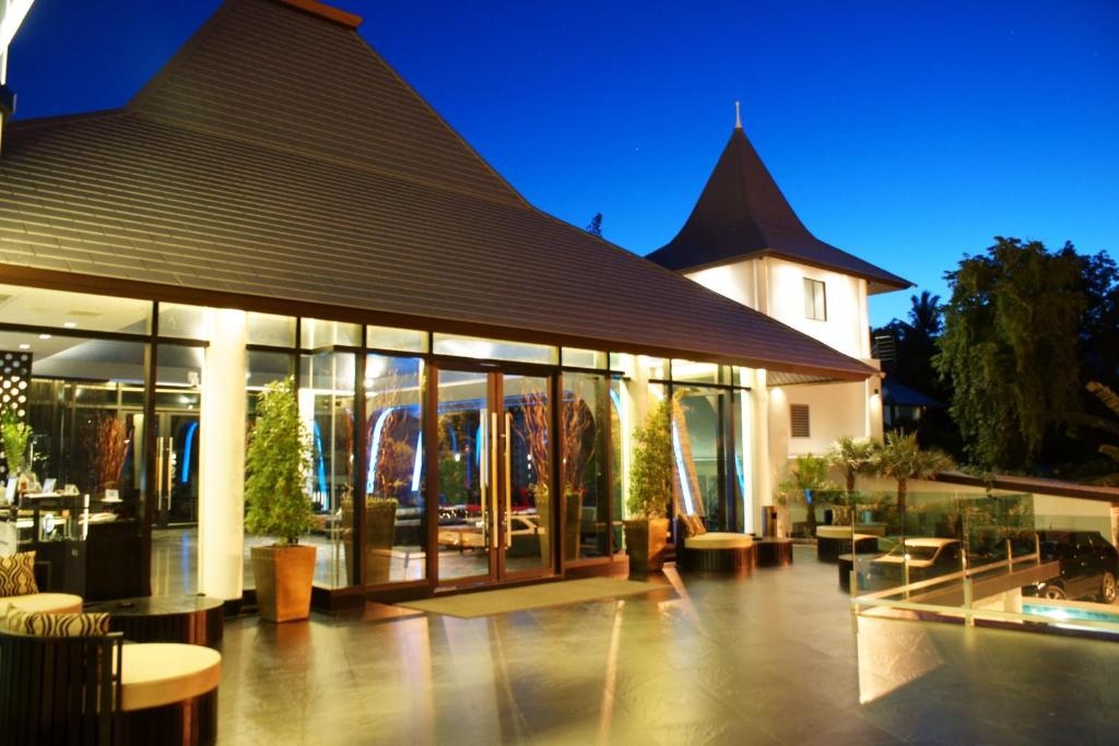 Z Through By The Zign HotelpropertyviewsEntrance7