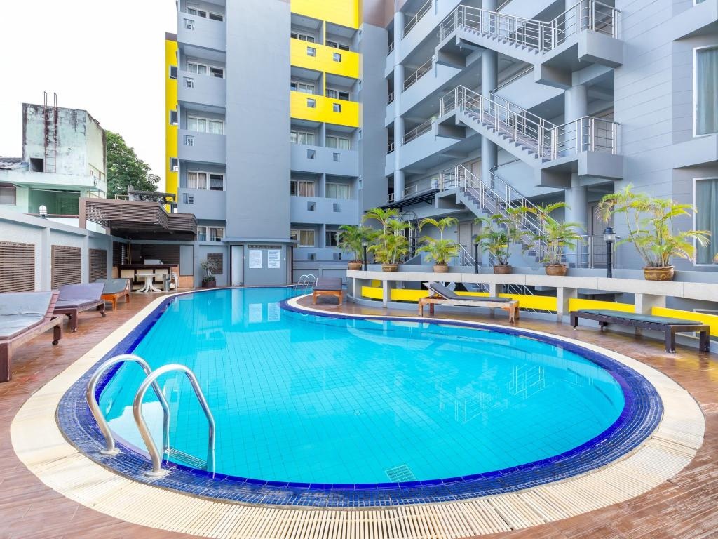 Eastiny InnfacilitiesSwimming Pool Outdoor9