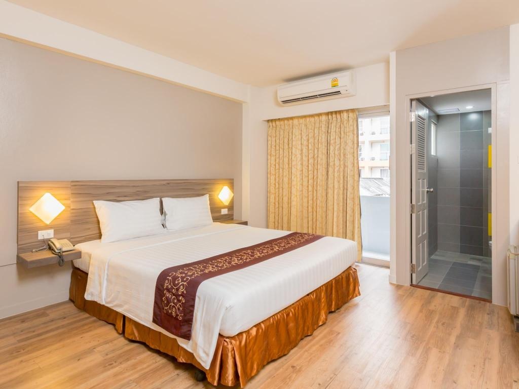 Eastiny InnroomsKing Superior7