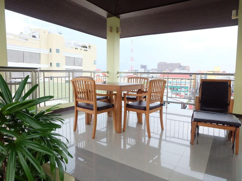 Thep ApartmentpropertyviewsInterior View3