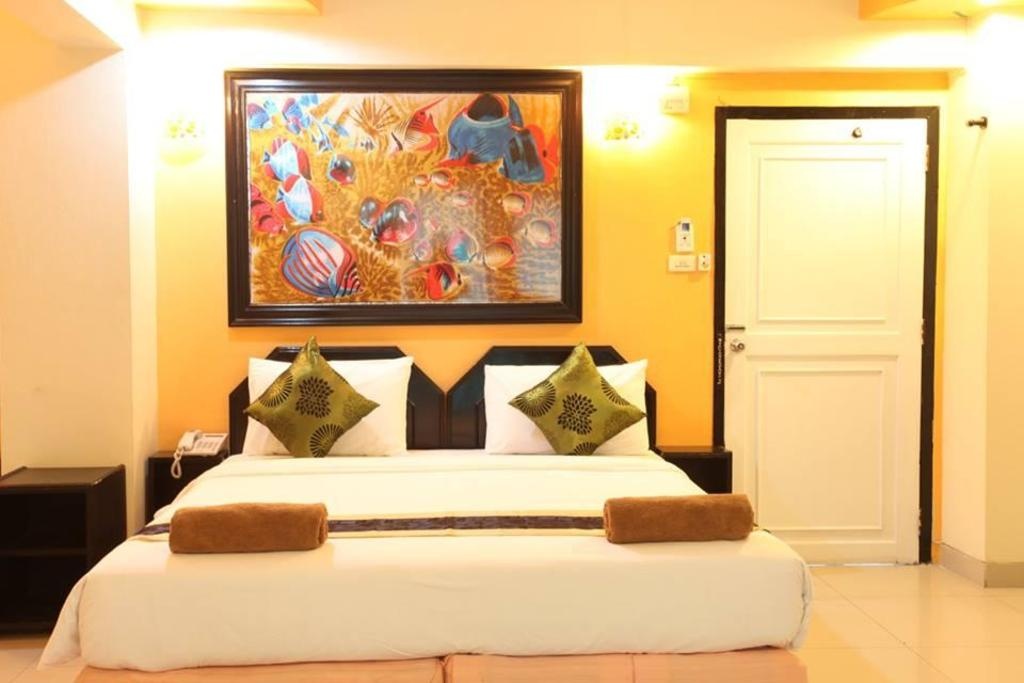 Home Pattaya HotelroomsSuperior Double King Bed7
