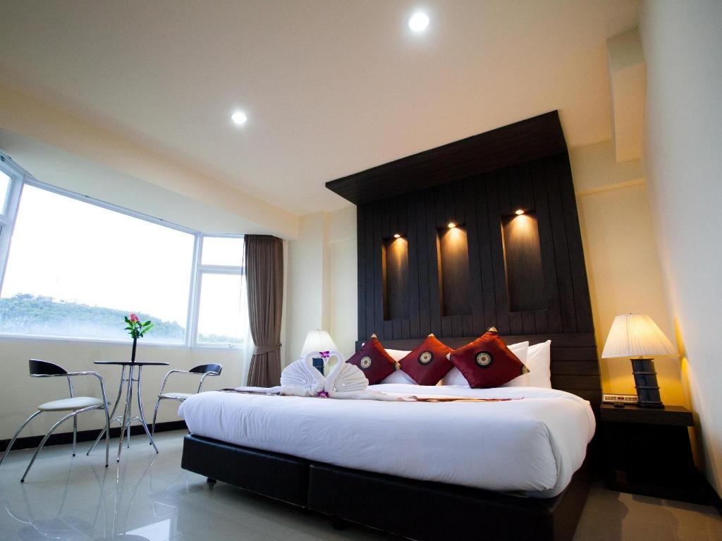 Suncity Hotel Pattaya  Property Views  Interior View 8
