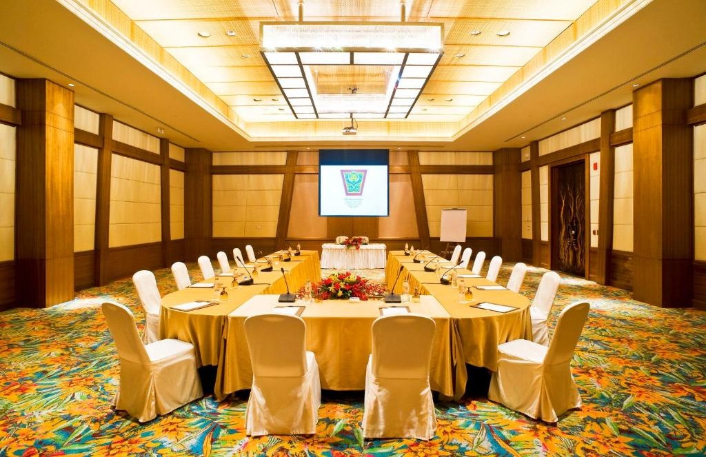 Centara Grand Mirage Beach Resort PattayafacilitiesMeeting Room Ballrooms91
