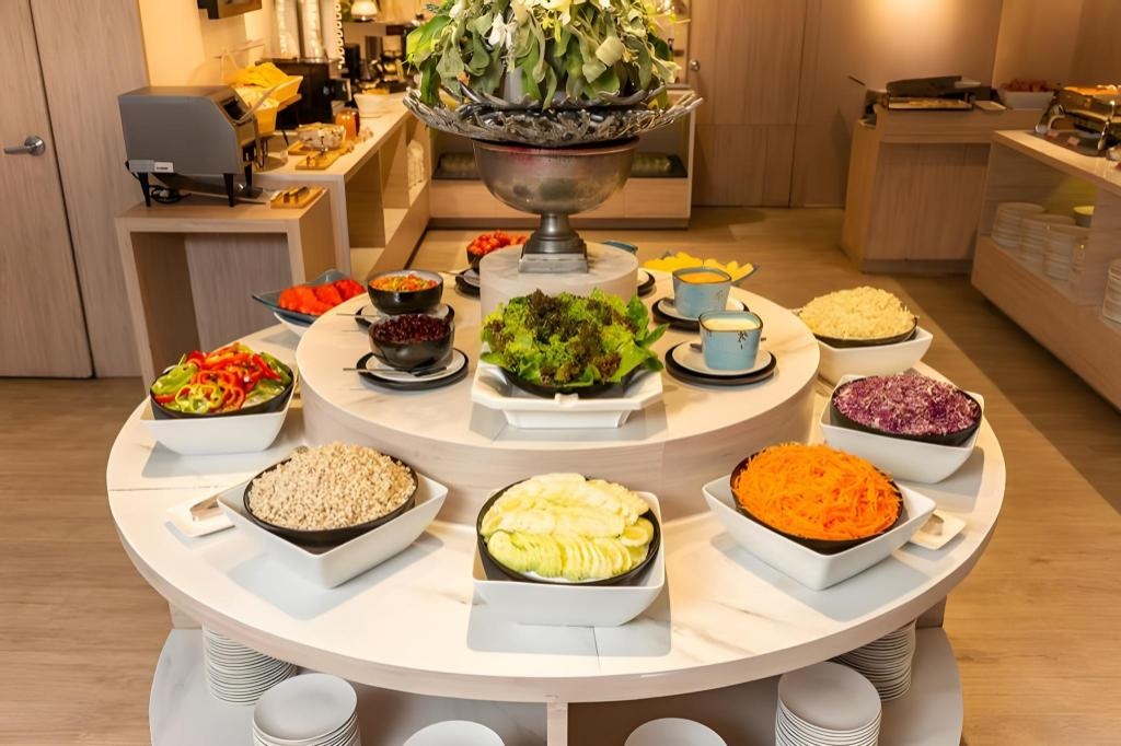 The Grass Serviced Suites By At Minddiningdining Image 1010