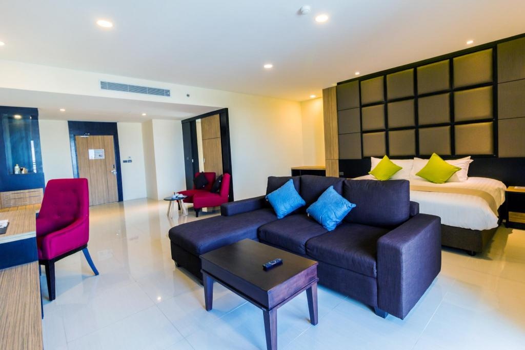 GRAND PALAZZO HOTEL PATTAYAroomsPremium Grand Suite With Terrace View14