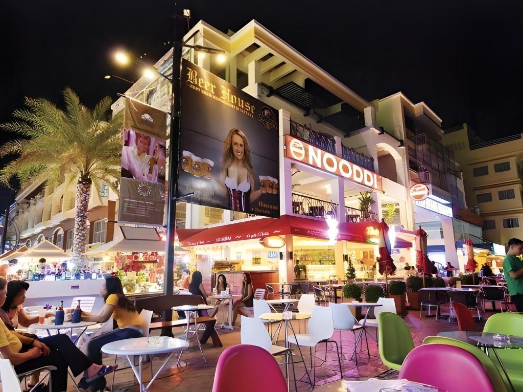 Baywalk Residencediningdining Image 1414