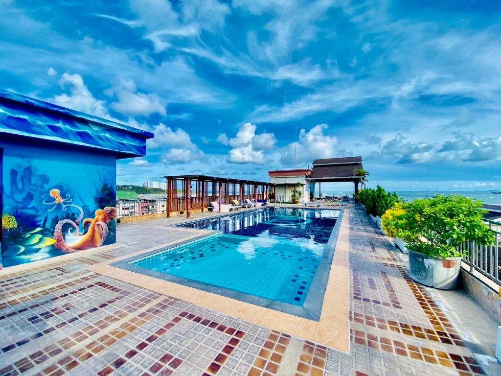 Baywalk ResidencefacilitiesSwimming Pool Outdoor5