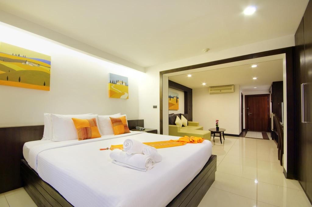 Baywalk ResidenceroomsDeluxe Room Bed7
