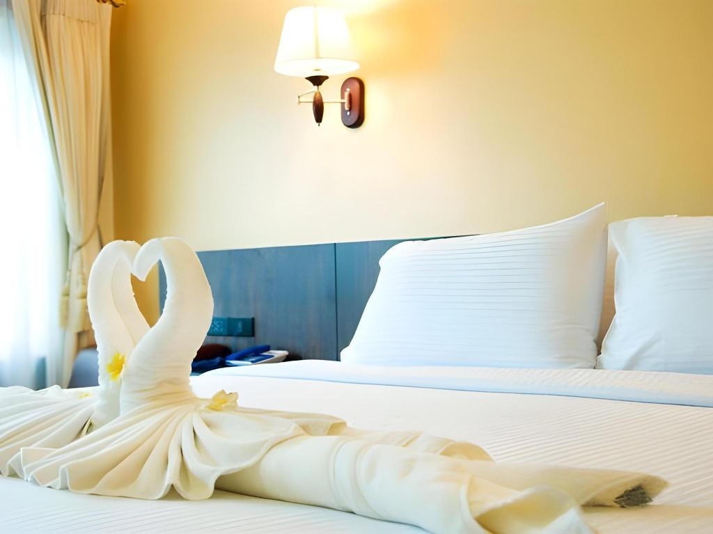 Baywalk Residenceroomsrooms Image 3535