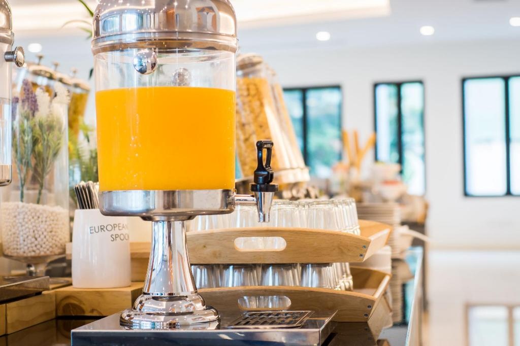 Hotel J PattayadiningFood And Beverages17