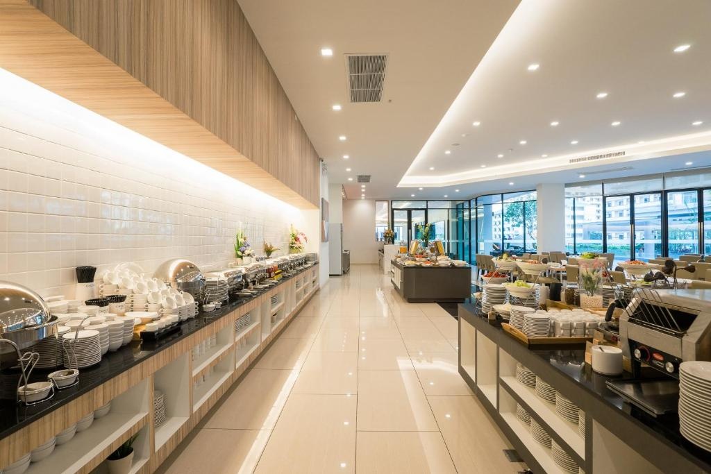 Hotel J PattayadiningRestaurant2