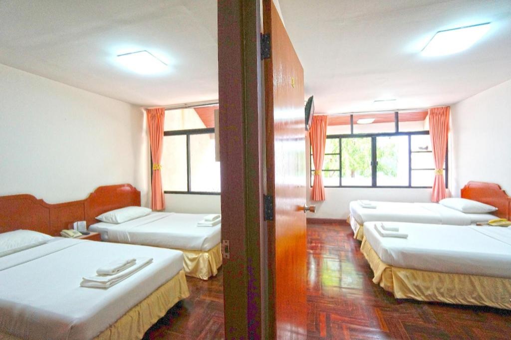 Pattaya Park Beach ResortroomsTown House A For 4 People Bedroom12