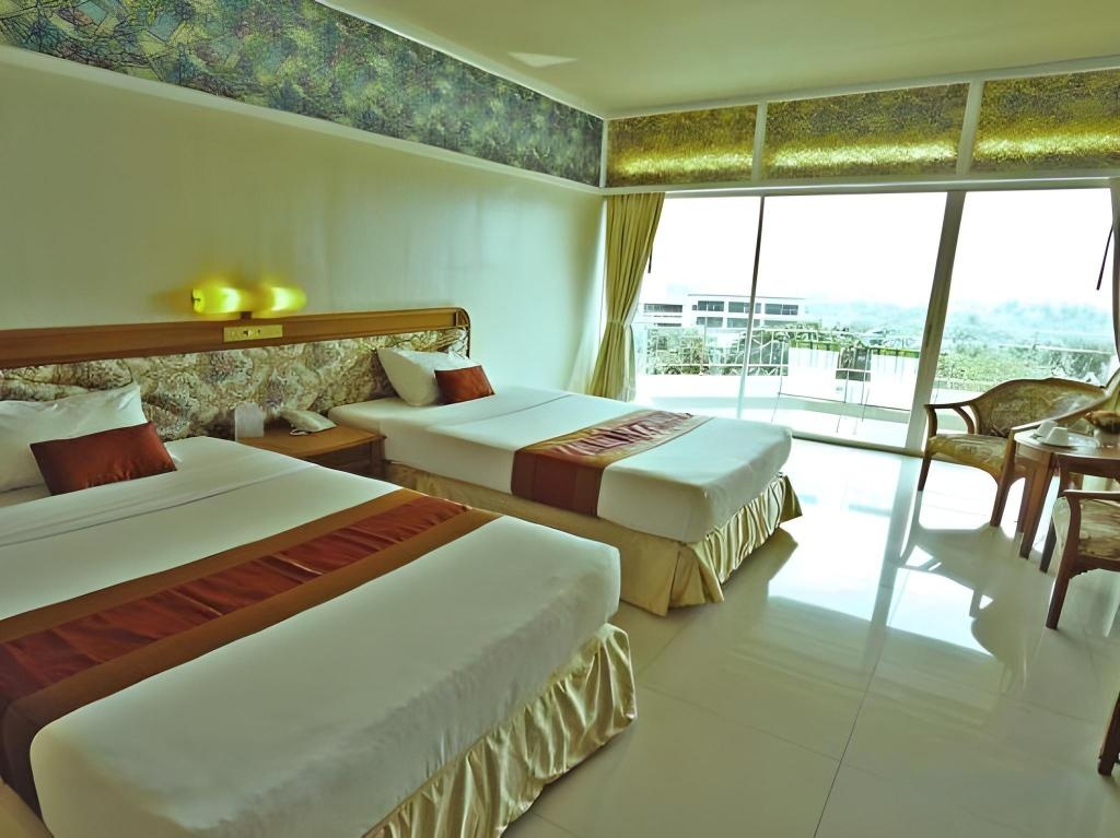 Pattaya Park Beach Resortroomsrooms Image 22