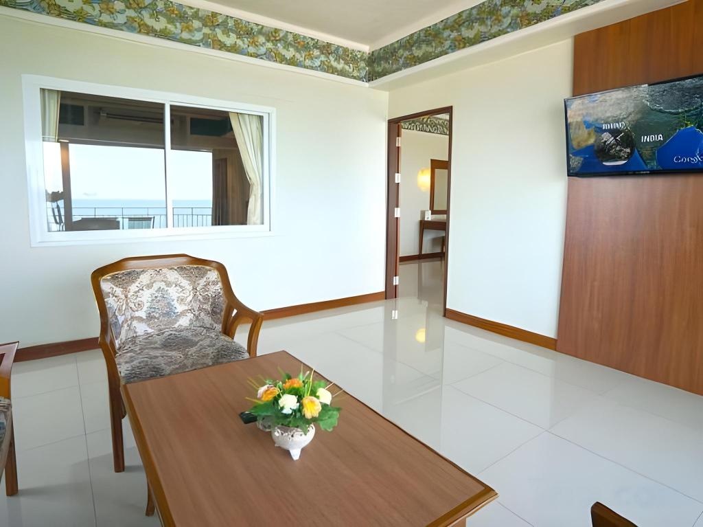 Pattaya Park Beach Resortroomsrooms Image 2424