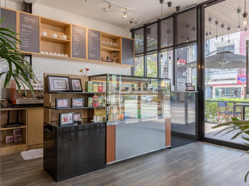 Mooks ResidencediningCoffee Shop1