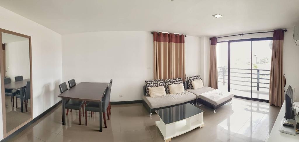 Mooks Residencerooms1 Bedroom Suite With King Bed And Living Room2