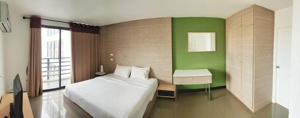 Mooks Residencerooms1 Bedroom Suite With King Bed And Living Room20