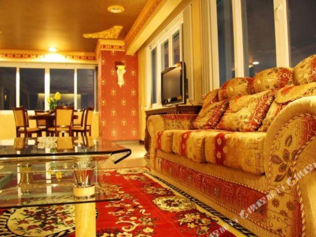 Rita Resort And Residence PattayaroomsVIP Room16