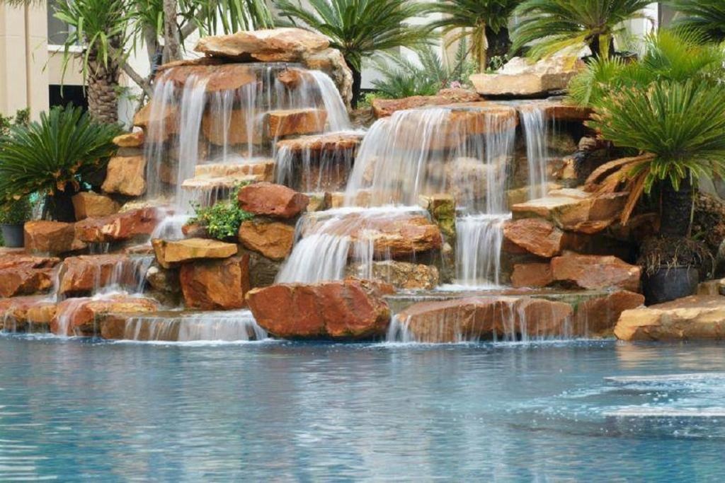 LK Legend HotelfacilitiesSwimming Pool8