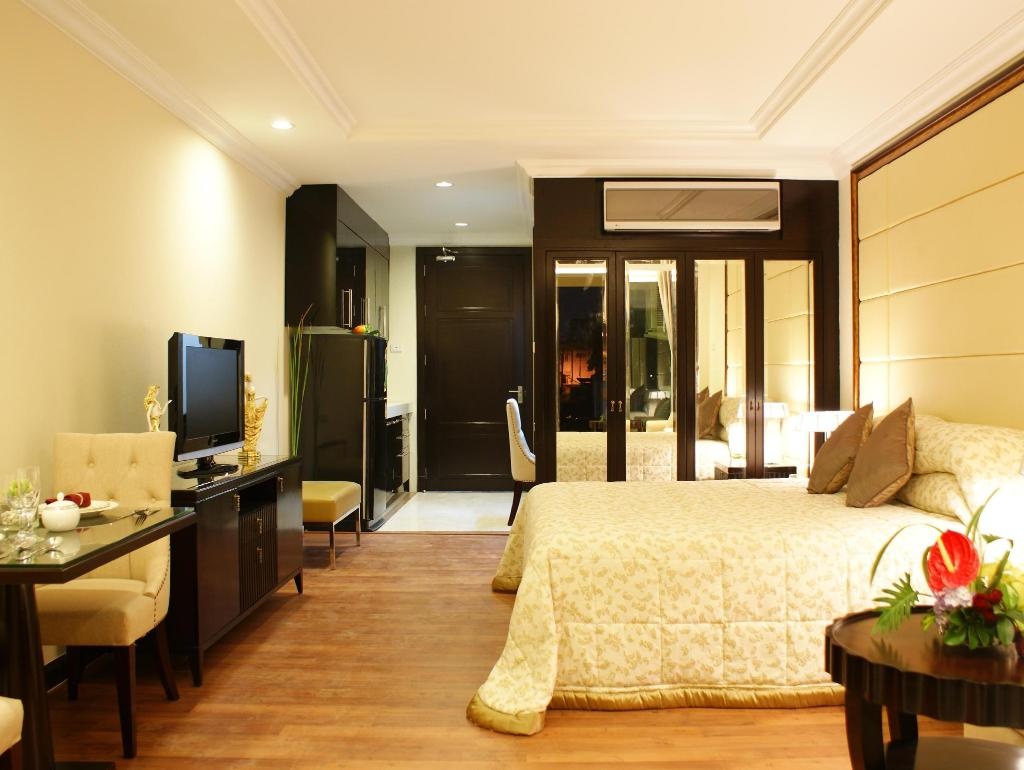 LK Legend HotelroomsStudio8
