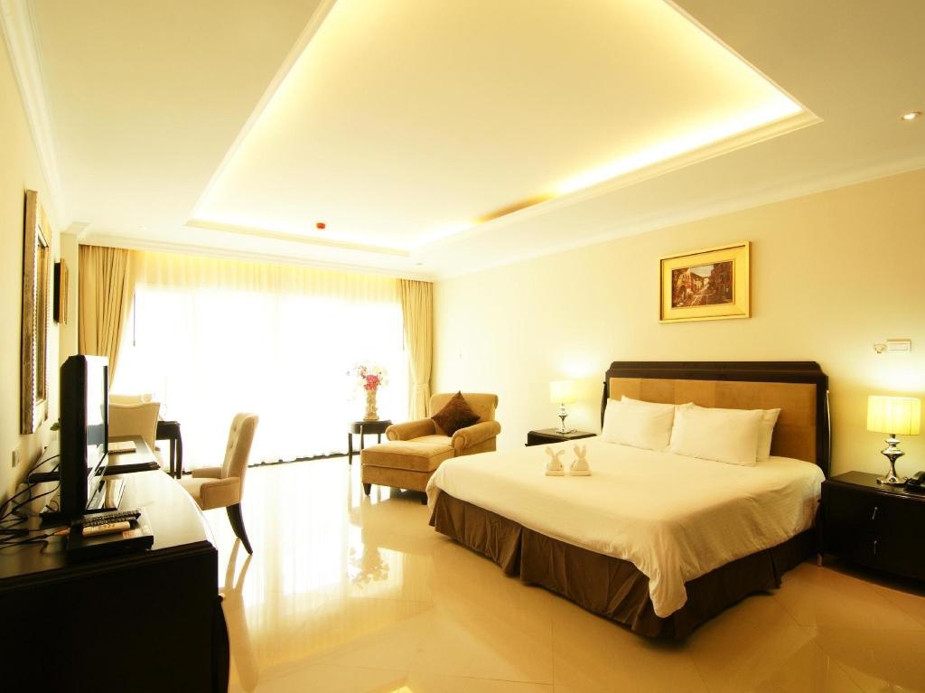 LK Legend HotelroomsSuperior Double Bed2