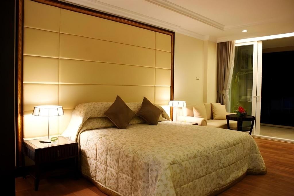 LK Legend Hotelroomsrooms Image 1717