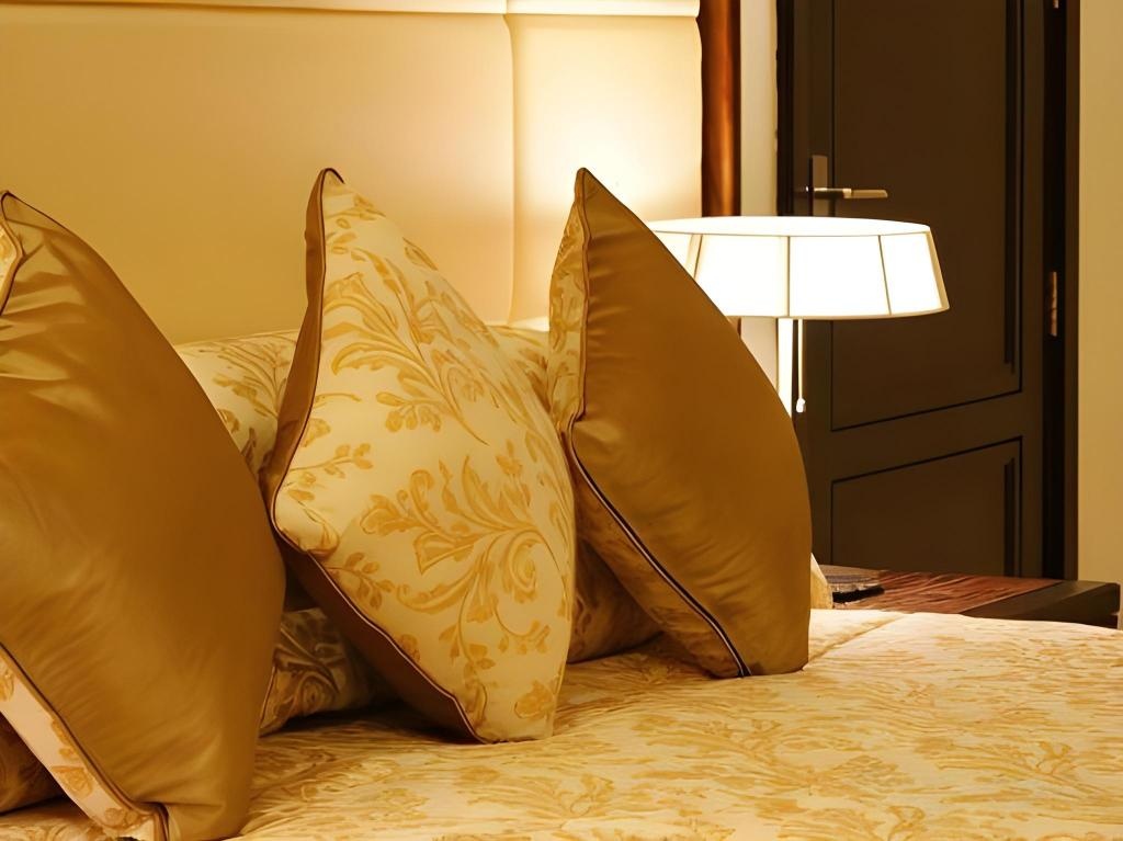 LK Legend Hotelroomsrooms Image 3333