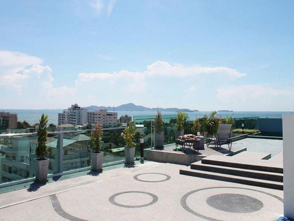 Laguna Bay 1 By PattayafacilitiesSwimming Pool2