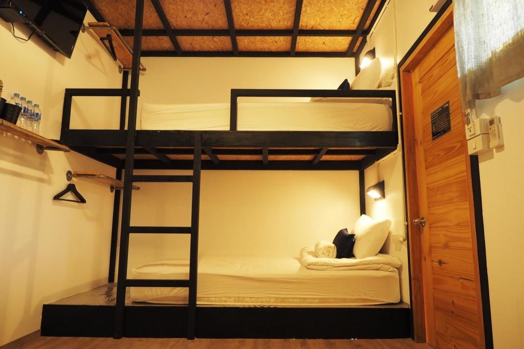 Sweet Box Bed And BreakfastroomsStandard 4 Persons4