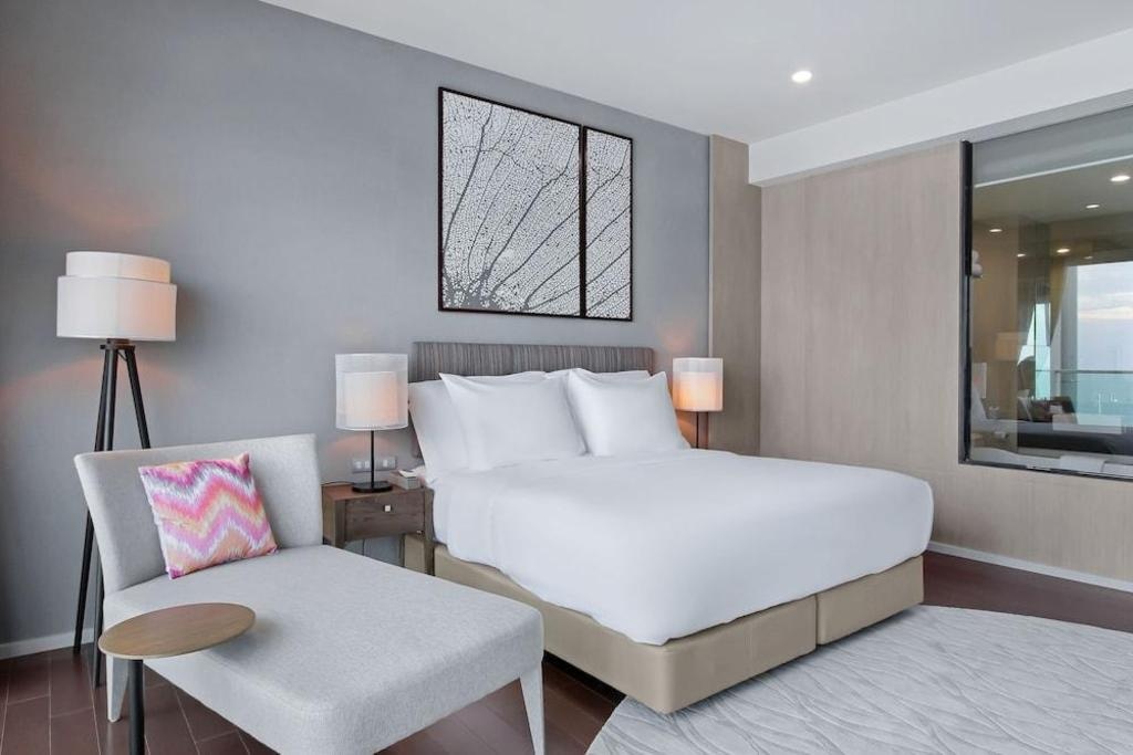 White Sand Beach Residences Pattayaroomsrooms Image 1111