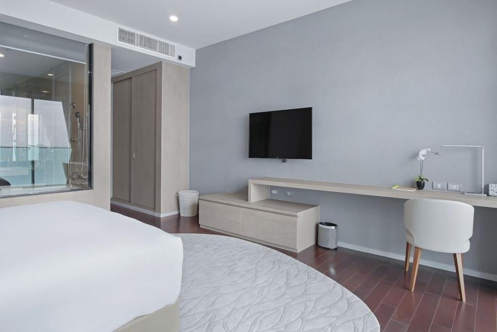 White Sand Beach Residences Pattayaroomsrooms Image 1212