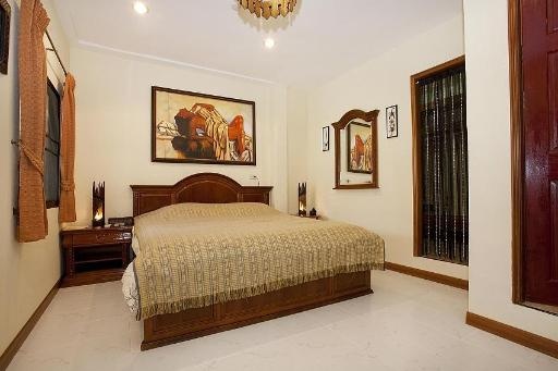 Villa Nai Mueang Yai 4Bed Pool In Central Pattayaroomsrooms Image 33