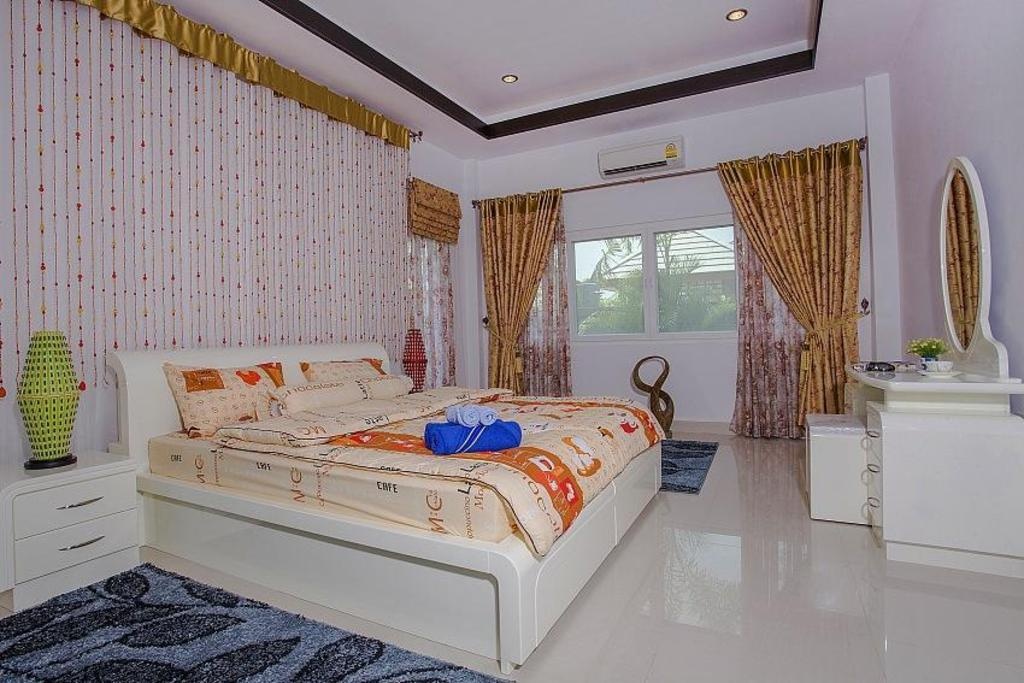 Villa ThammachatP3 Victoria 3BR Pattaya PoolVillaroomsrooms Image 44