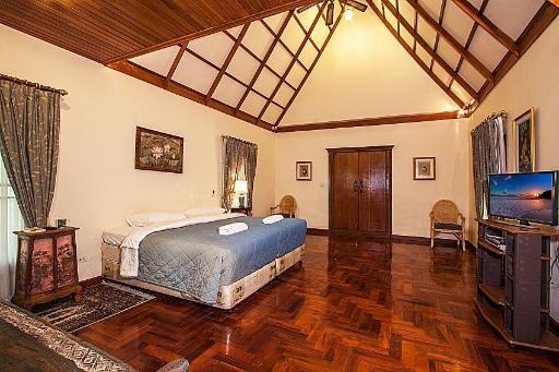 Villa Baan Wat 5BR Private Pool In Naklua Pattayaroomsrooms Image 1010