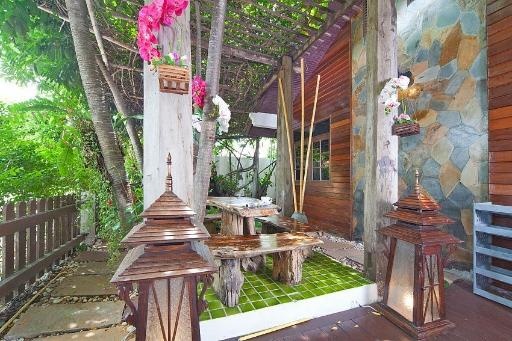 Villa BaanRueanThai 6BR WithPool Jomtien Pattayaroomsrooms Image 88