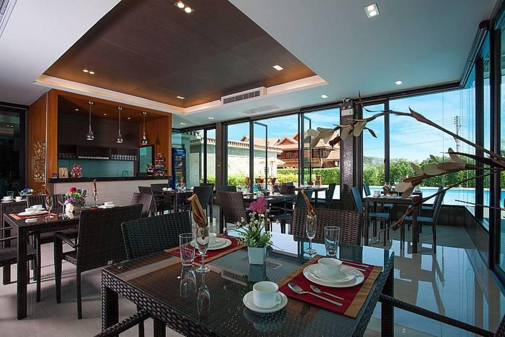 Villa Timberland Lanna Villa 404 4 Bedsdiningdining Image 11